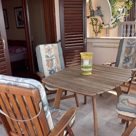 Apartment Mona 1, Fantastischer Meerblick Драге Екстериор снимка